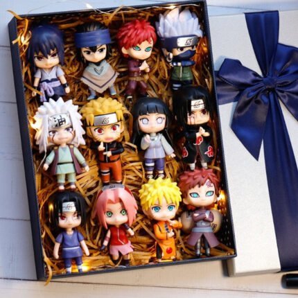 Naruto 12 Figure Gift Set