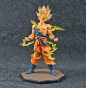 Dragon Ball Goku Figurine